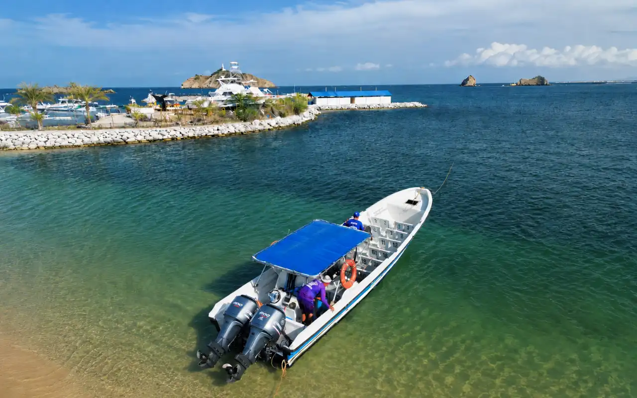 Galería de Playa Cinto y Playa Cristal - Parque Tayrona: Lancha desde Santa Marta