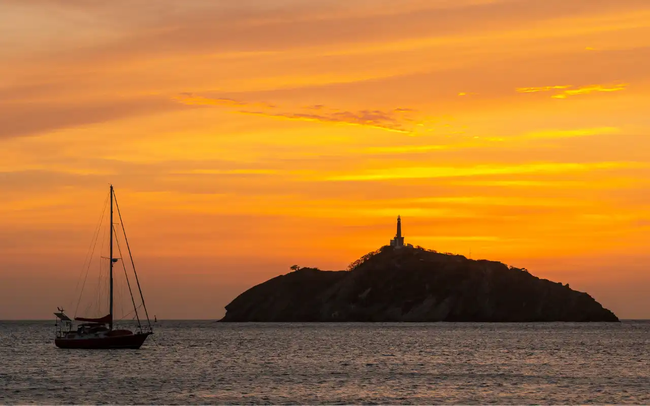 Galería de Atardecer en Velero: Tour Bahía de Santa Marta y Taganga