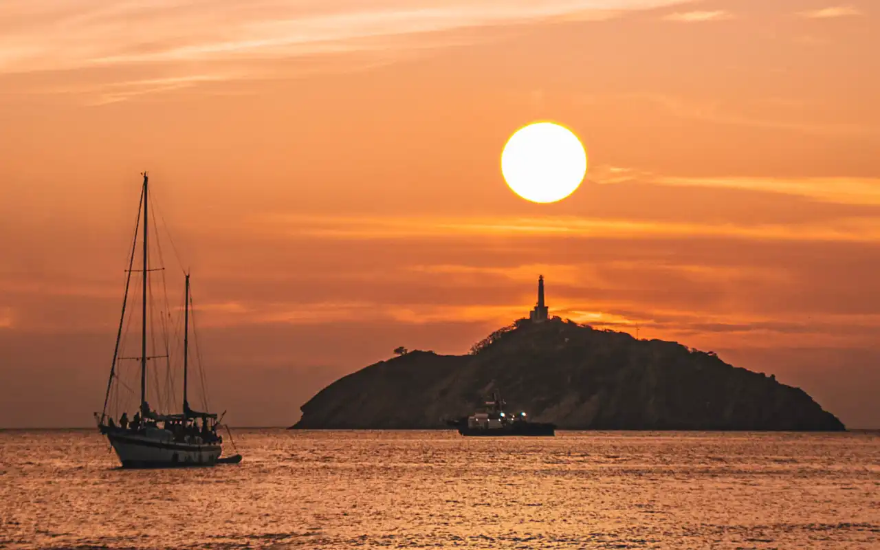 Galería de Atardecer en Velero: Tour Bahía de Santa Marta y Taganga