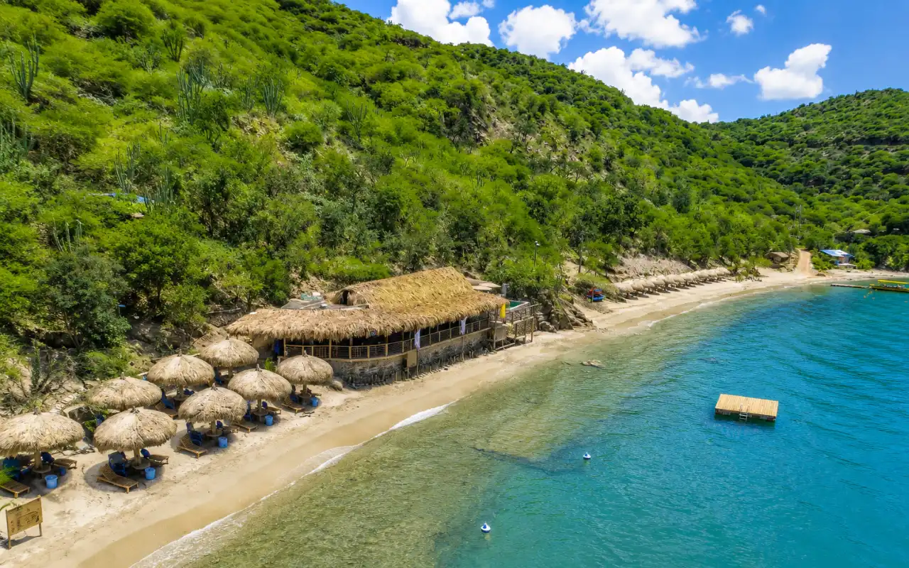 Playa Calderón: Beach Club VIP en Santa Marta - 2