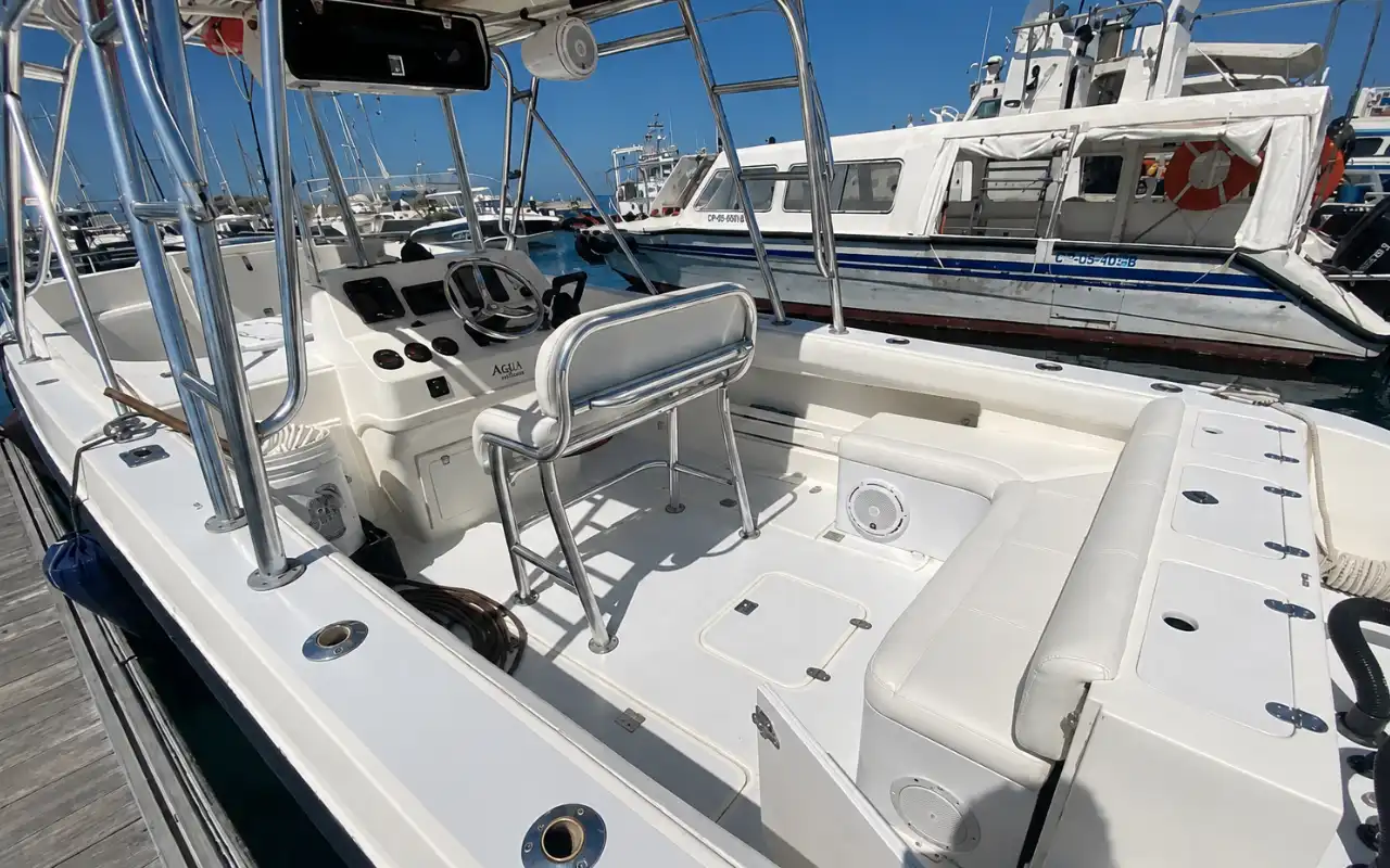 Lancha Atila Boat Rental in Santa Marta gallery