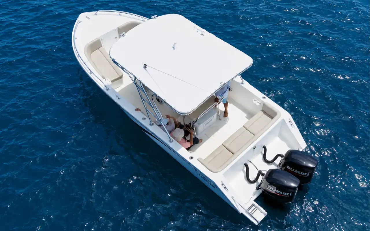 Galería de Alquiler de Lancha de Lujo Serenity en Santa Marta