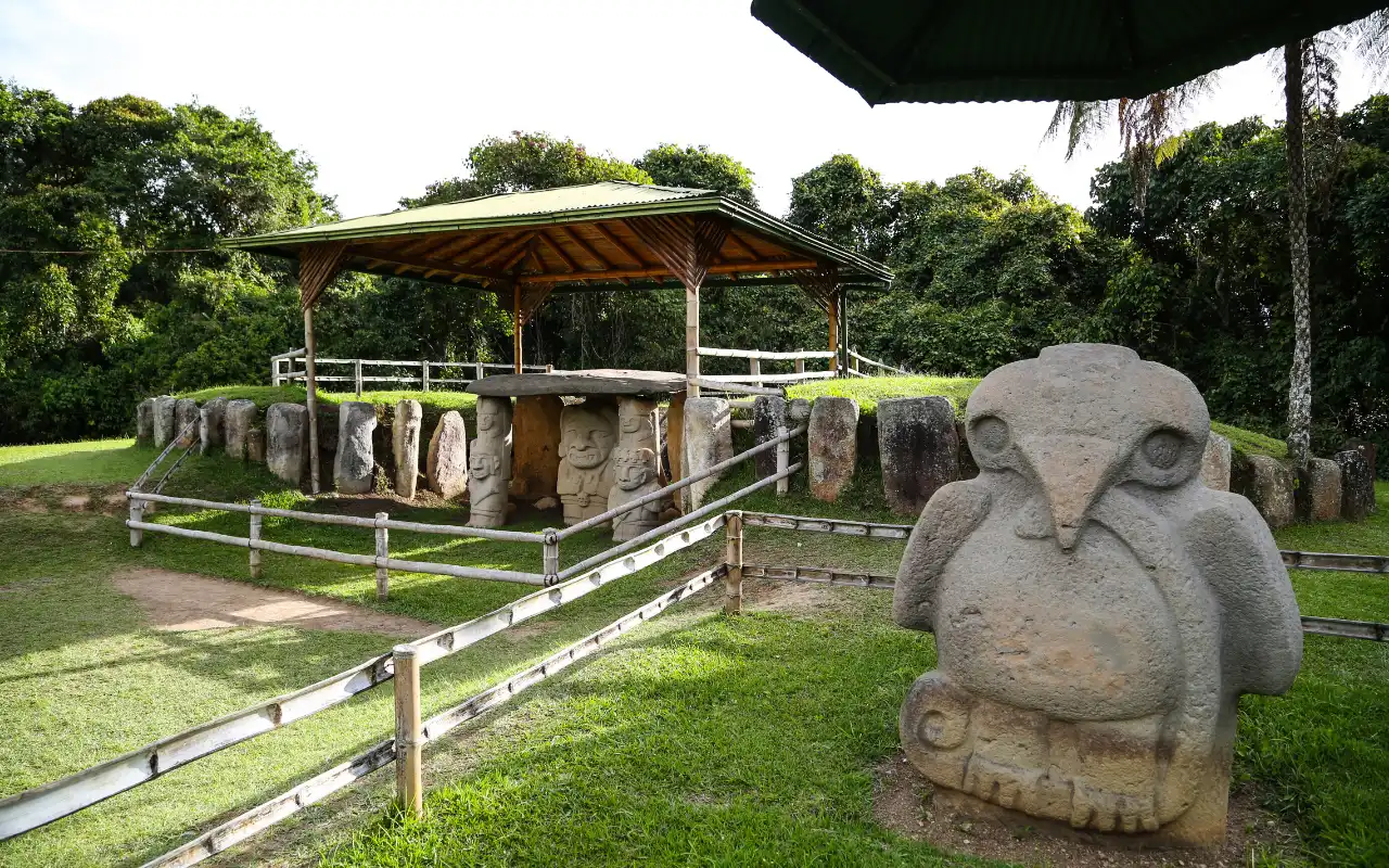 Estatuas ancestrales de San Agustín Huila