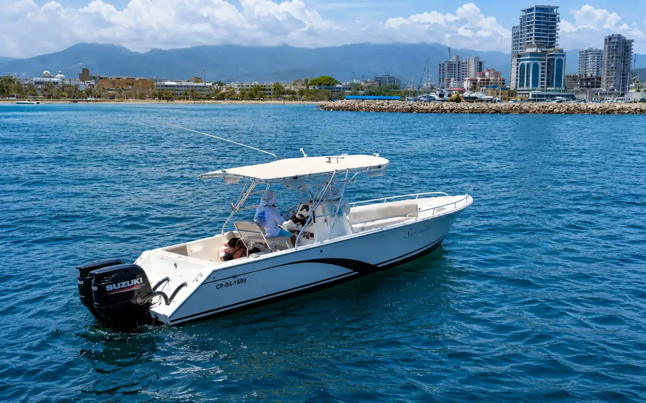 Private boat charter in Santa Marta
